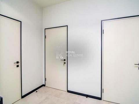 комерційна за адресою Джона Маккейна вул. (Івана Кудрі), 26