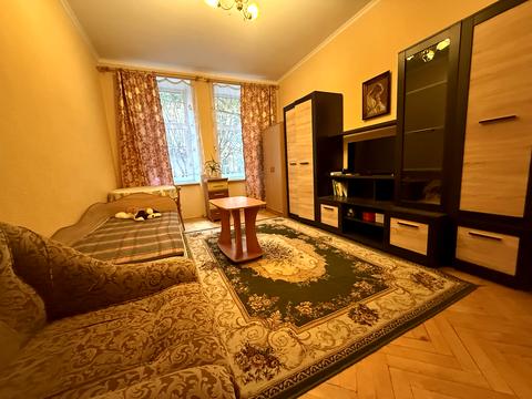 квартира за адресою Миколи Садовського вул., 5