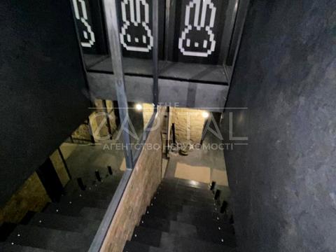 комерційна за адресою Еспланадна вул., 17