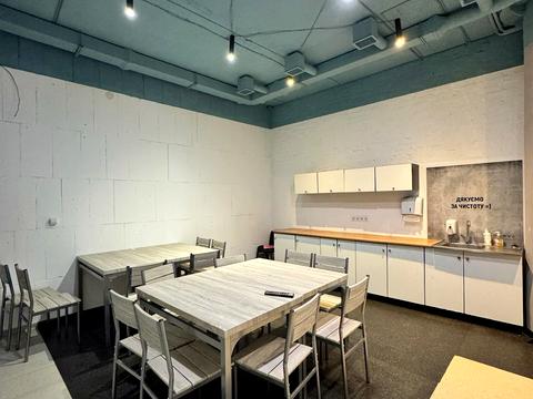 комерційна за адресою В'ячеслава Липинського вул. (), 28