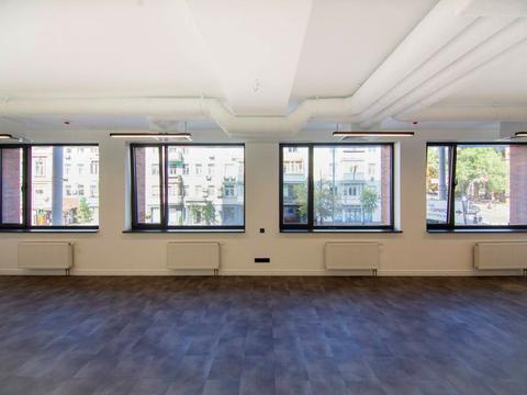 комерційна за адресою Саксаганського вул., 53/8