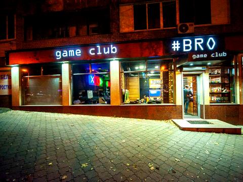 комерційна за адресою Володимира Антоновича вул. (Свердлова), 19