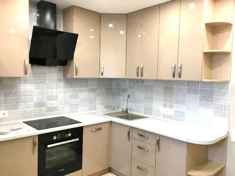 квартира за адресою Софії Русової вул., 3