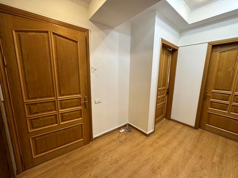 комерційна за адресою Саксаганського вул., 99