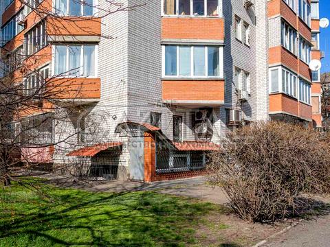 комерційна за адресою Вінстона Черчилля вул. (Червоноткацька), 20