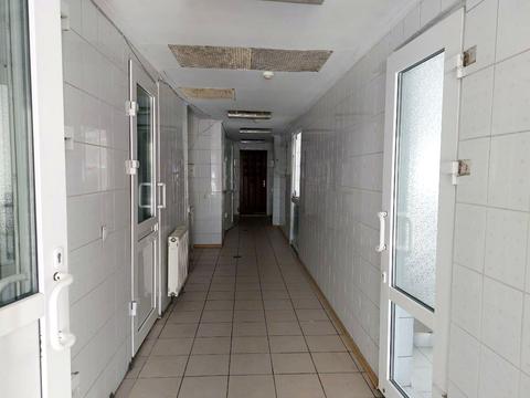 комерційна за адресою Виставкова, 1