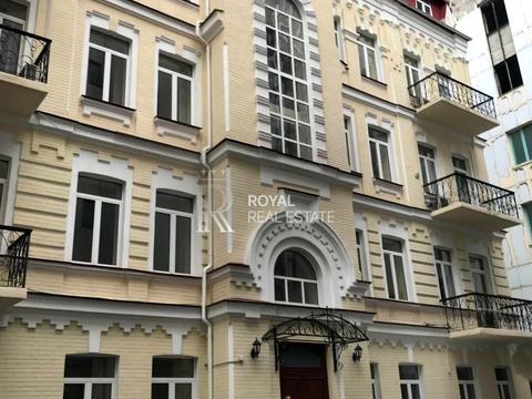 комерційна за адресою Ґарета Джонса вул. (Сім'ї Хохлових), 8