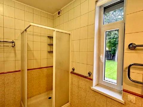будинок за адресою Крутогірна вул., 52