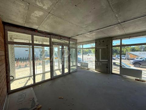 комерційна за адресою Дніпровська набережна вул., 17-К