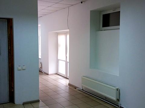 комерційна за адресою Юрія Вороного вул., 45б