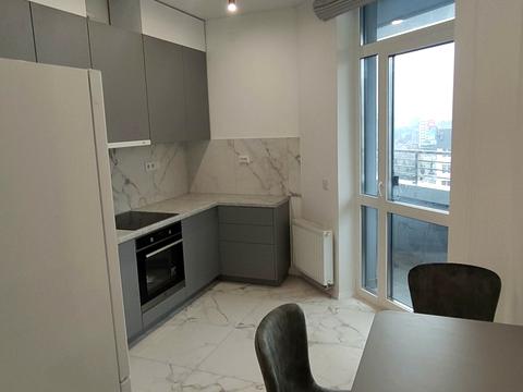 квартира за адресою Чорновола, 77