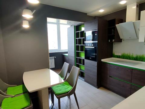 квартира за адресою Анни Ахматової вул., 15