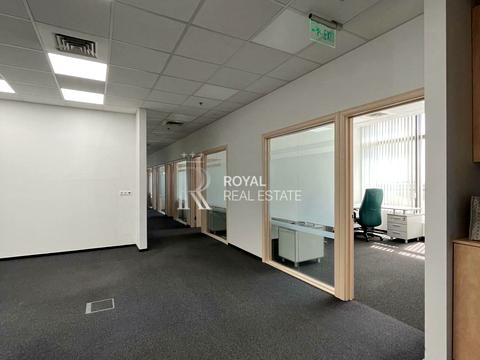 комерційна за адресою Київ, Богдана Хмельницького вул., 52