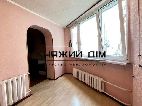 квартира по адресу Драгоманова ул., 23-А