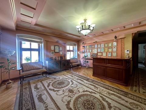 комерційна за адресою Львів, Братів Рогатинців вул., 18