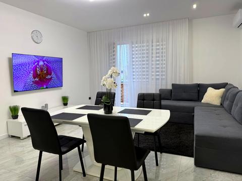 квартира за адресою Героїв 128-ї Бригади вул., 48-А