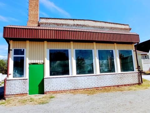 коммерческая по адресу Солідарності, 535