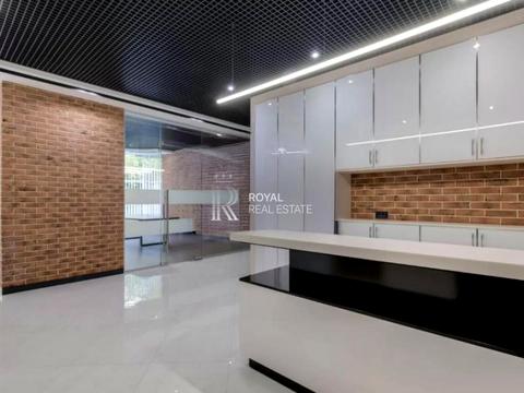 комерційна за адресою Івана Франка вул., 4