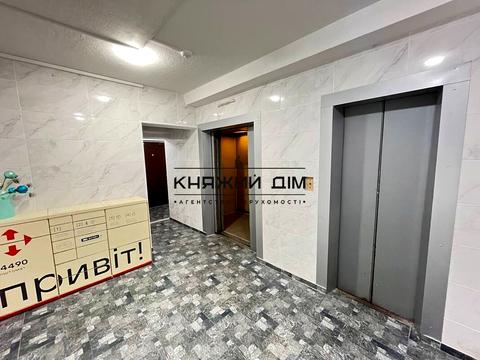 квартира по адресу Драгоманова ул., 23-А