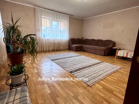 будинок за адресою Тополина