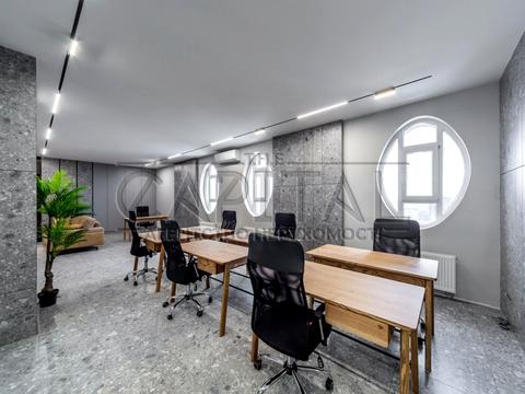 комерційна за адресою Василя Тютюнника вул. (Анрі Барбюса), 37/1