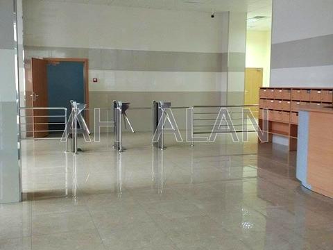 комерційна за адресою Сім'ї Прахових вул. (Гайдара), 50