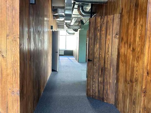 комерційна за адресою Верхній Вал вул., 2