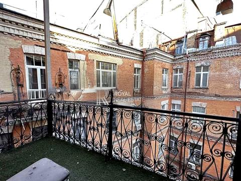 комерційна за адресою Архітектора Городецького вул., 10/1