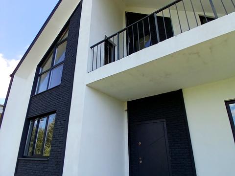 будинок за адресою Молодіжна