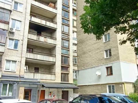 квартира за адресою Тролейбусна вул., 12
