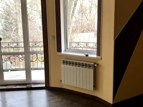 комерційна за адресою набережна Василя Стефаника вул., 4а