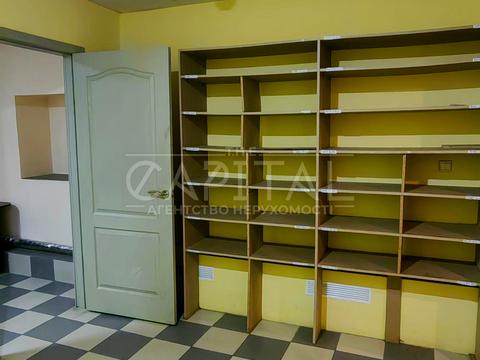 комерційна за адресою Князів Острозьких вул. (Московська), 39