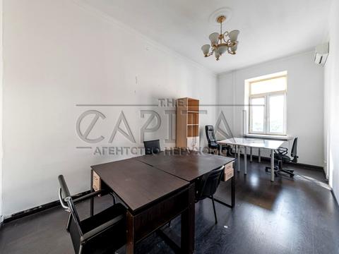 комерційна за адресою Велика Васильківська вул. (Червоноармійська), 32-А