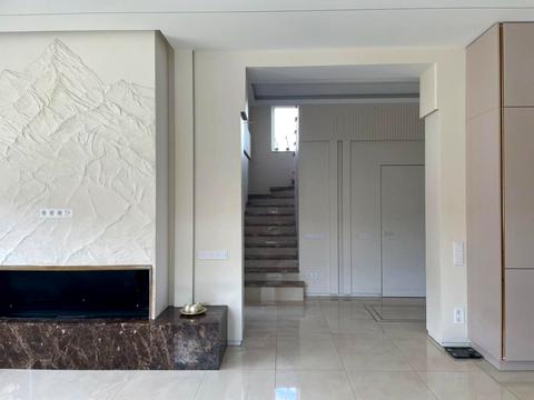 будинок за адресою с. Лісники, Захрестова вул.