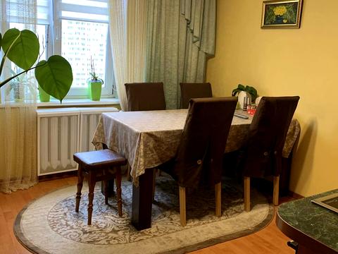 квартира по адресу Драгоманова ул., 8-Б