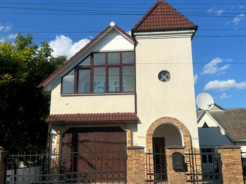 будинок за адресою Малорівненська вул.