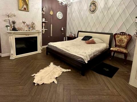 комерційна за адресою Вікентія Шандора пл., 88