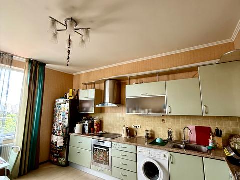 квартира за адресою Середньофонтанська вул., 19б