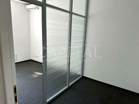 коммерческая по адресу Бехтеревский пер., 4-В