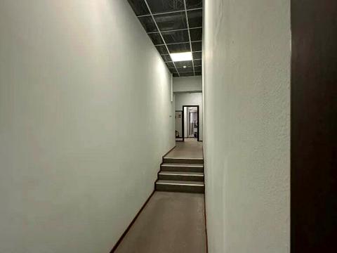 комерційна за адресою Південна вул., 2Б