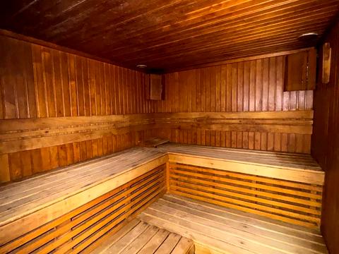 комерційна за адресою Семінарська вул., 15а