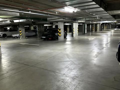 паркомісце за адресою Івана Федорова вул., 2-А