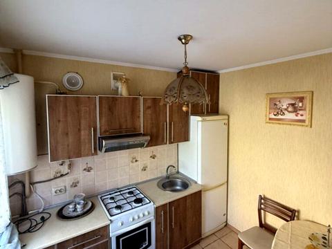 квартира за адресою Космонавтів просп., 28