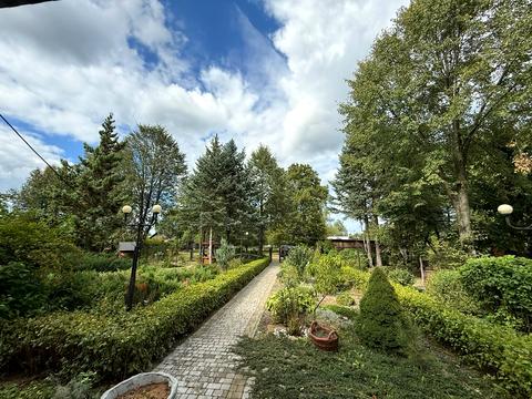 будинок за адресою Центральна, 14А