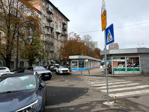 коммерческая по адресу Олександра Копиленка ул., 3