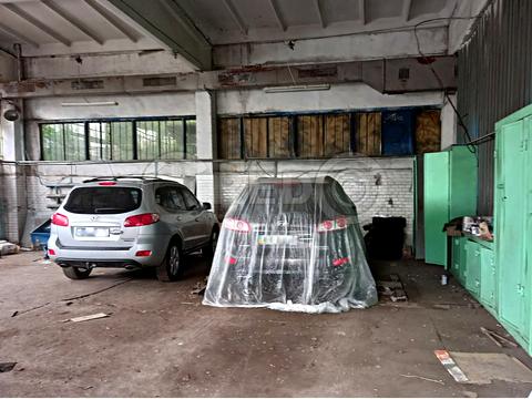 комерційна за адресою Леоніда Бородича вул., 27