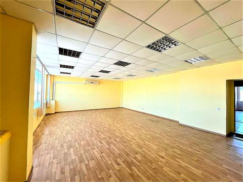 комерційна за адресою Різдвяна вул. (Енгельса), 29а