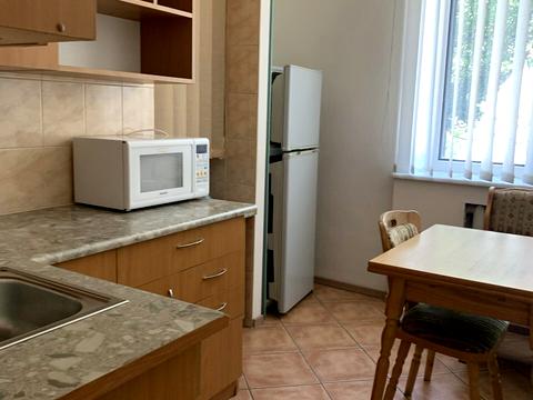комерційна за адресою Хорива пров., 4