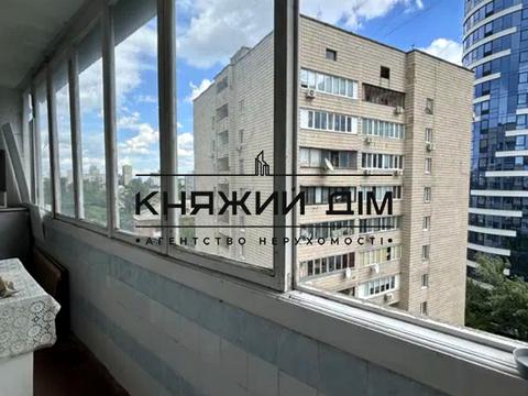 квартира за адресою Чеська вул., 4