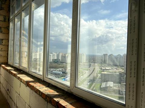 коммерческая по адресу Днепровская набережная ул., 14